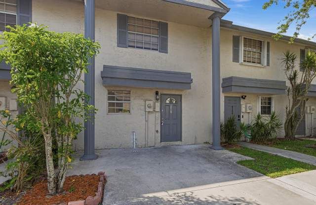 8207 FAIRWAY Road Gallery 3