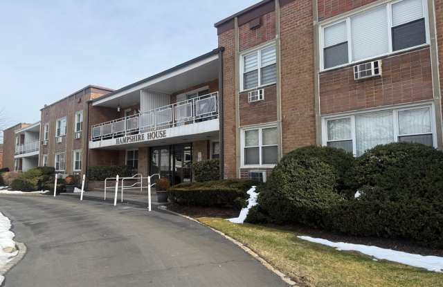 601 Chestnut Street Gallery 3