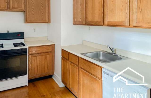1448 West Cornelia Ave. photos photos
