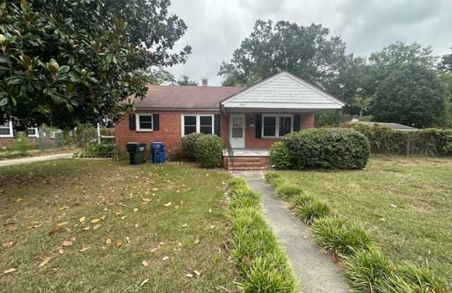 1323 N Indepedence Street - 1323 North Independence Street, Kinston, NC 28501