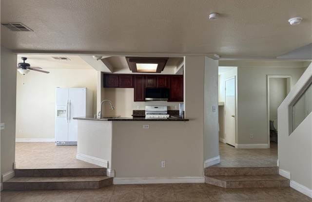 1709 Adobe Frost Court Gallery 4