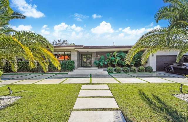 60 Shore Dr W photos photos