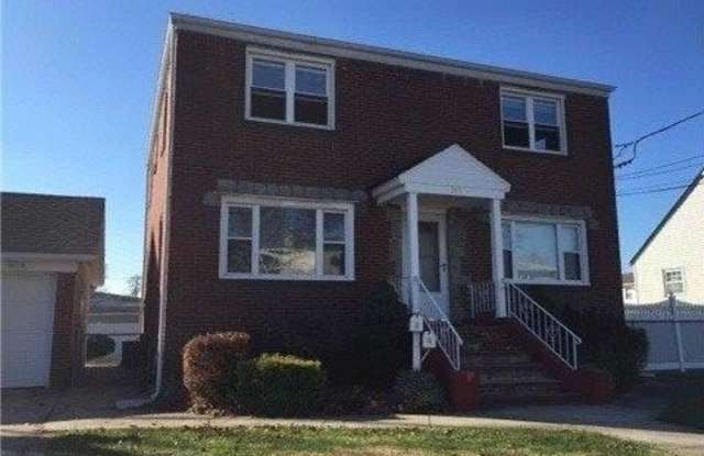 149 N Broome Avenue photos photos