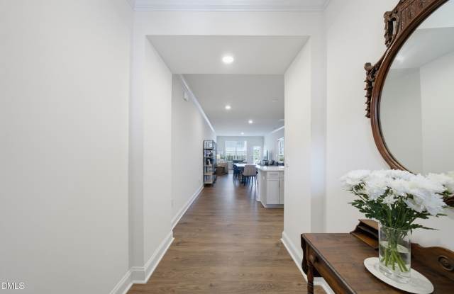 722 Andrade Drive Gallery 2