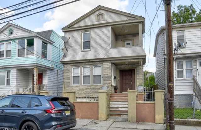 150 Brookdale Ave photos photos