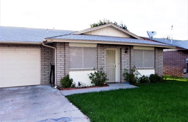 10118 N 96TH Avenue - 10118 North 96th Avenue, Peoria, AZ 85345