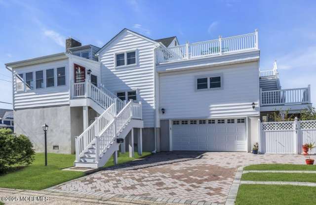 101 Saint Louis Avenue photos photos