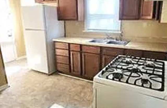 2229 W 170th St - 2229 West 170th Street, Hazel Crest, IL 60429