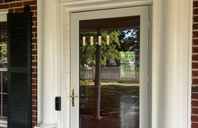 $1000 **** OFF first Month's Rent - 3479 Overbrook Drive – Roanoke County - Hidden Valley Schools Gallery 3