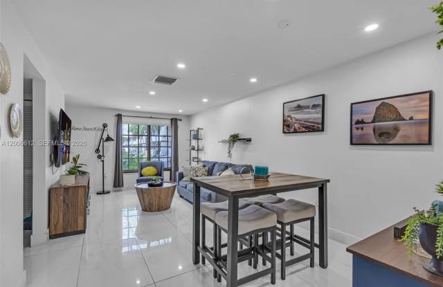 5725 Southwest 132nd Court Gallery 4