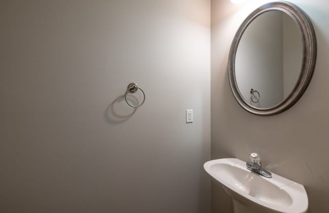 2259 Hawks Bluff Trl Gallery 3