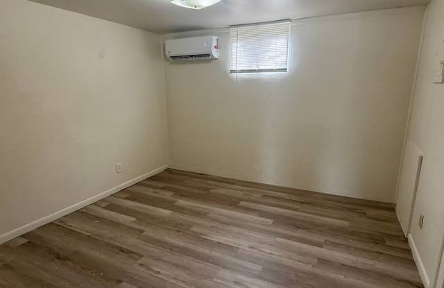 Freshly updated 1-bedroom, 1-bath apartment in Grandview Plaza! Gallery 4