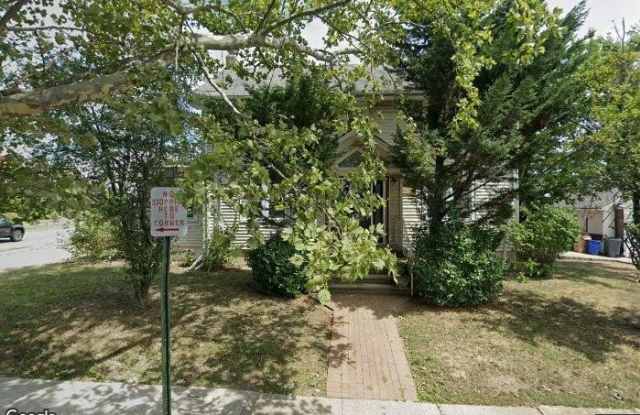 370 Roselle Avenue photos photos