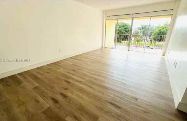 8775 Park Blvd photos photos