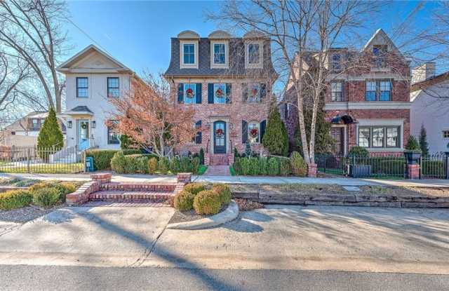 242  SW D  ST photos photos