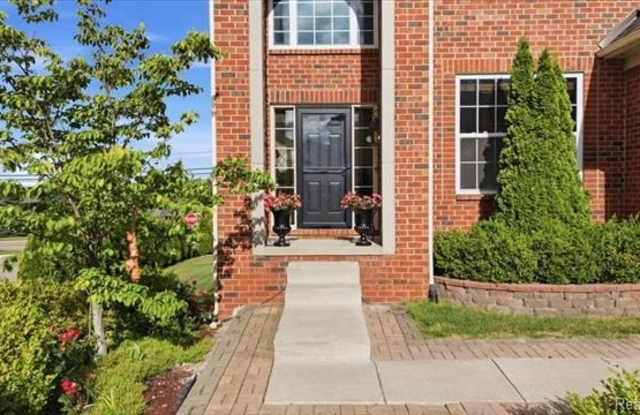 4810 E Stonegate Circle Gallery 3