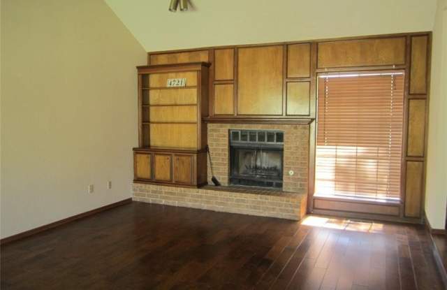 4721 Persimmon Court Gallery 4