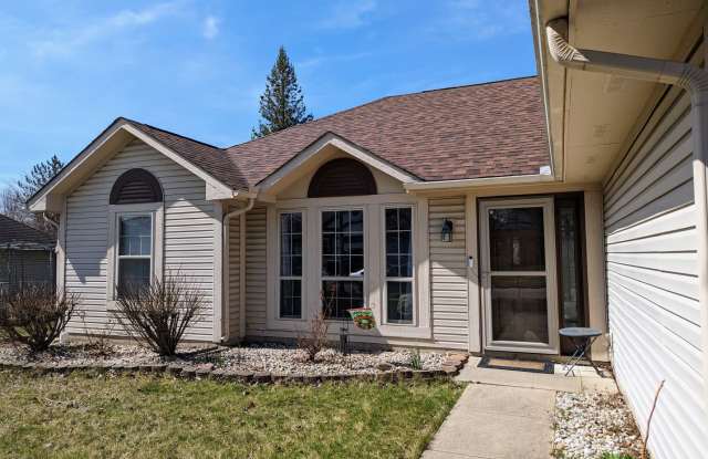 AVAILABLE SOON - 3 Bedroom / 2 Full Bath Home in Englewood! - 2029 Northcreek Drive, Englewood, OH 45322