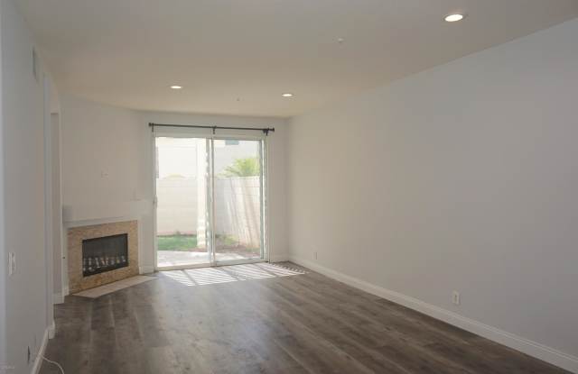4031 Napoli Place Gallery 4