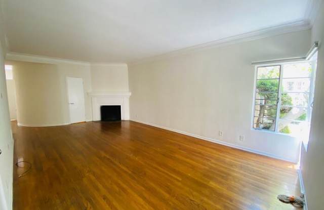334 North Sycamore Avenue - 334 North Sycamore Avenue, Los Angeles, CA 90036