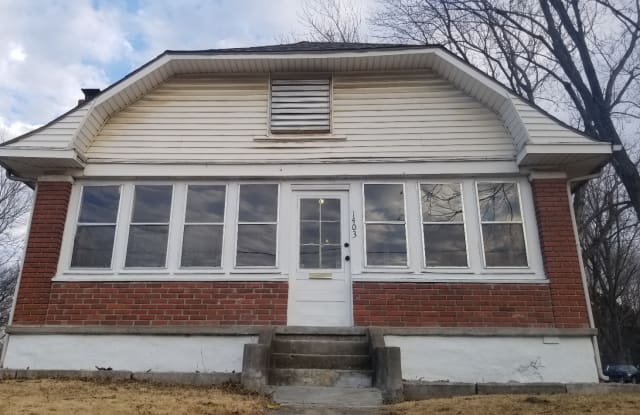 1403 S Sterling Ave - 1403 South Sterling Avenue, Independence, MO 64052