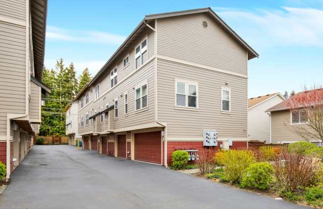 Efficient and Updated Townhouse Ready for Move-in! photos photos