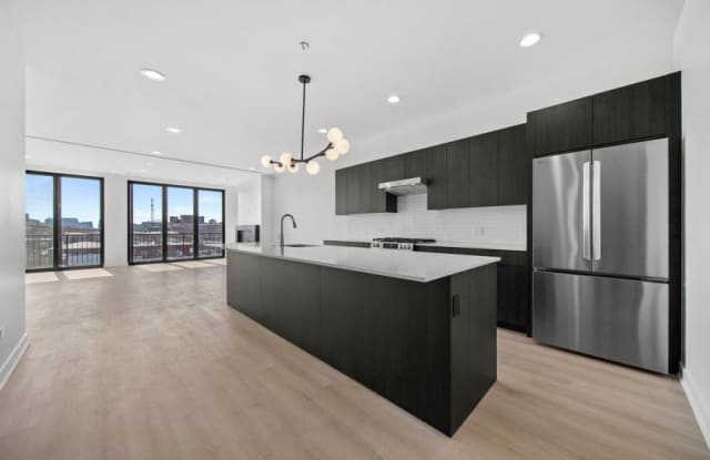 1801 W Grand Ave photos photos