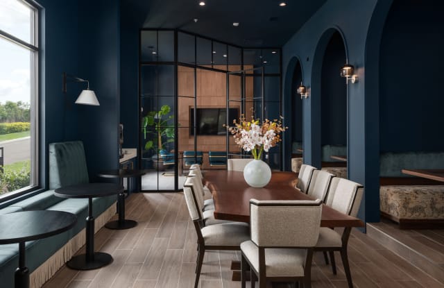 Maxwell Gallery 3