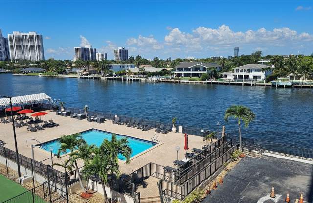 2017 S Ocean Dr Gallery 2