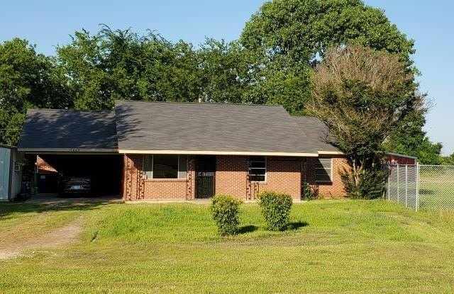 7469 US Highway 69 S - 7469 U.S. 69, Lone Oak, TX 75453