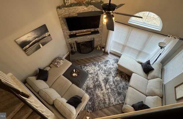 424 TRUMBULL CT photos photos 424 TRUMBULL CT photos photos