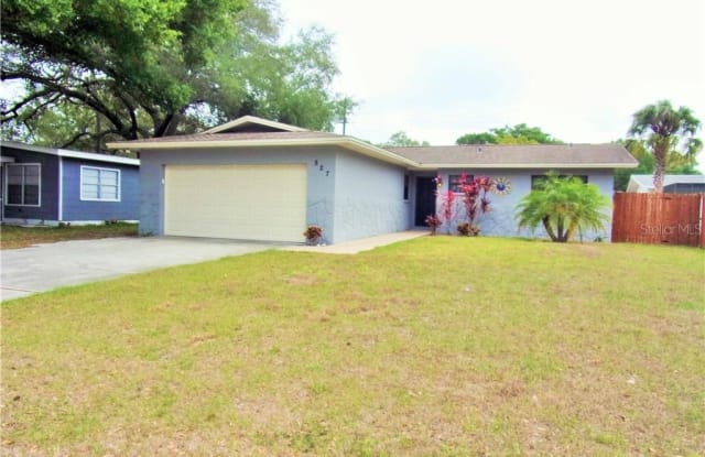 527 MANOR DRIVE - 527 Manor Drive, Dunedin, FL 34698