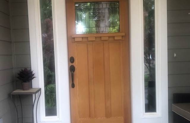 Spacious 4BR Gig Harbor Home with Office and 2-Car Garage Gallery 3
