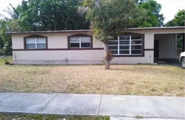 3150 NW 3rd St photos photos
