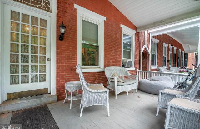 339 W MINER STREET - 339 West Miner Street, West Chester, PA 19382