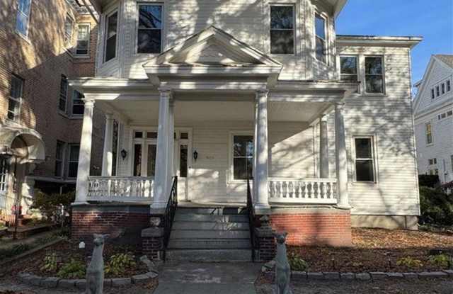 325 Dinwiddie Street Gallery 3