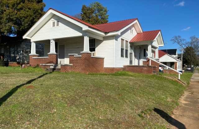1901 Noble Street- photos photos