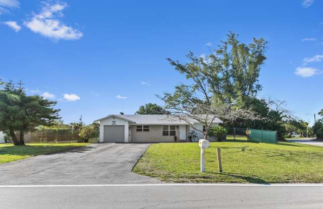 243 NW 35th Street - 243 Northwest 35th Street, Boca Raton, FL 33431 243 NW 35th Street - 243 Northwest 35th Street, Boca Raton, FL 33431