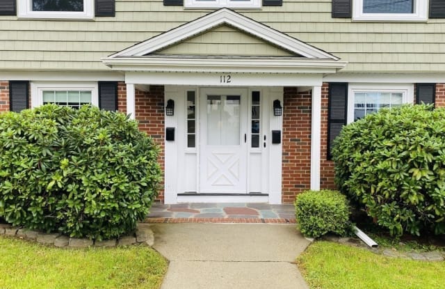 112 Cowing St - 112 Cowing Street, Boston, MA 02132