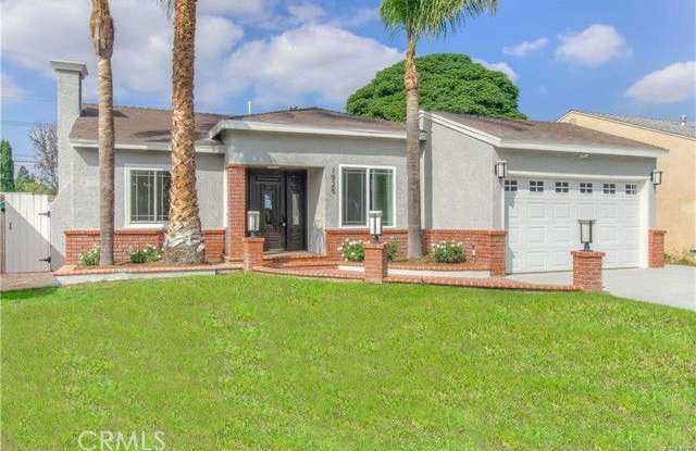 1925 North Screenland Drive photos photos