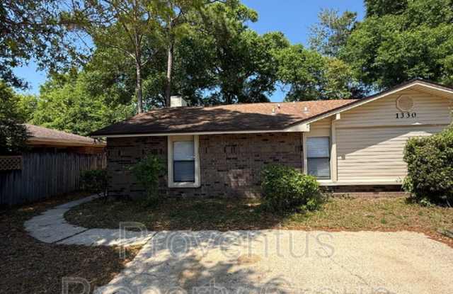 1330 Pinnacle Dr photos photos