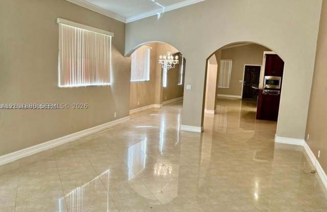 932 Falling Water Rd Gallery 2