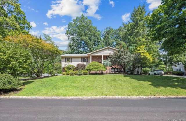 44 Palisades Court Gallery 2