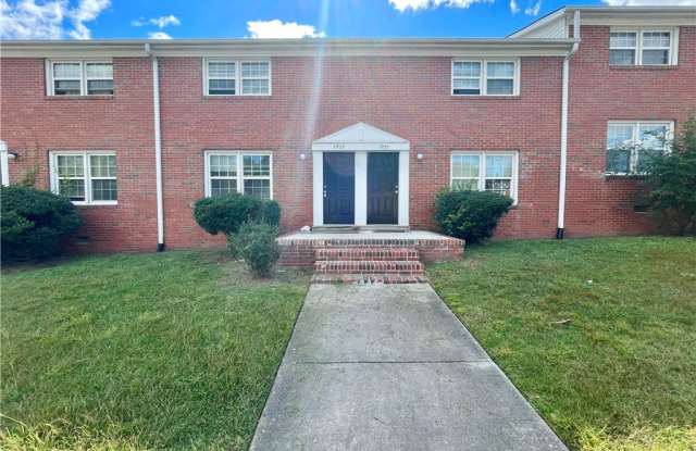 1933 King George Drive - 1933 King George Drive, Fayetteville, NC 28303