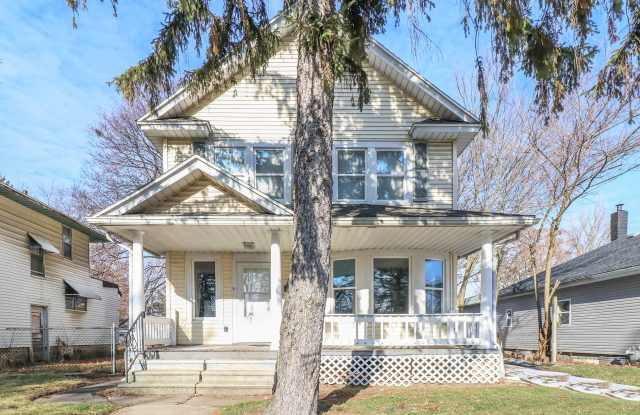 1215 E Calvert St photos photos