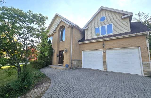 409 E Huntington Lane - 409 Huntington Lane, Elmhurst, IL 60126