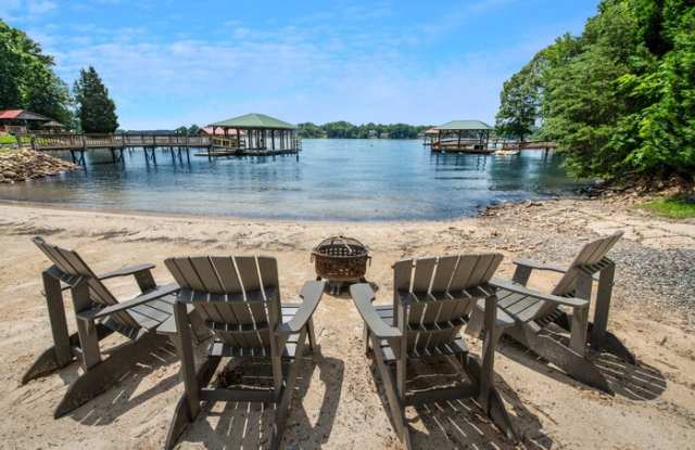 136 Bridlewood Drive Gallery 2