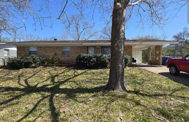 204 Shamrock Drive - 204 Shamrock Drive, North Little Rock, AR 72118 204 Shamrock Drive - 204 Shamrock Drive, North Little Rock, AR 72118