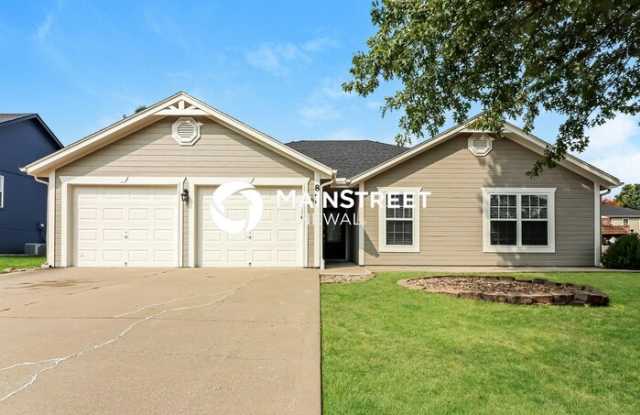 844 Southwest Country Hill Drive Gallery 1