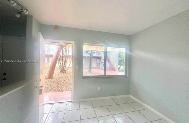 6310 SW 79th St photos photos